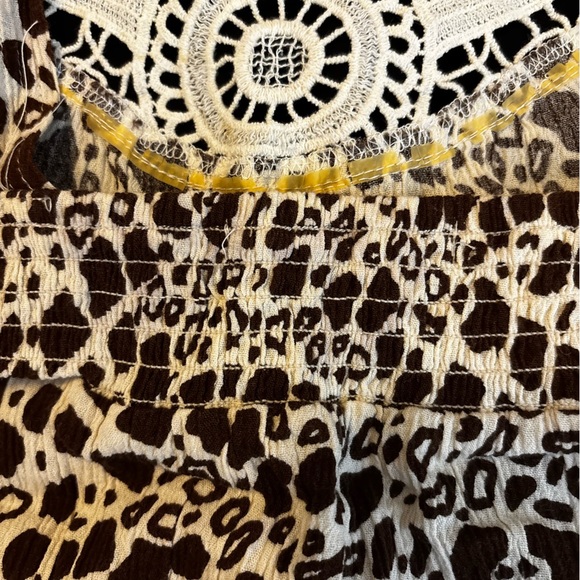 Charlotte Russe Cream Sleeveless Graphic Tank Top - Picture 5 of 6